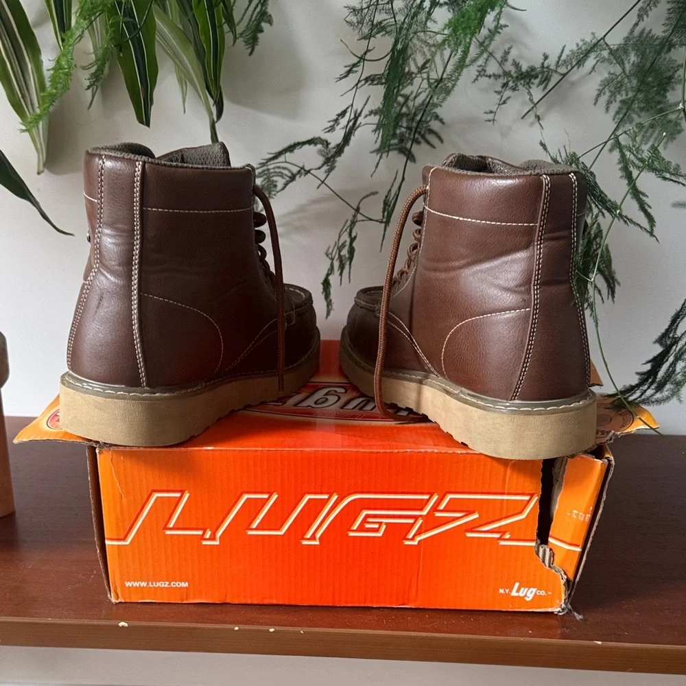 Lugz Men's Brown Leather Chukka Moc Toe Boots